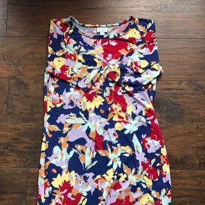 🔥🔥gorgeous lularoe Julia! Sz m